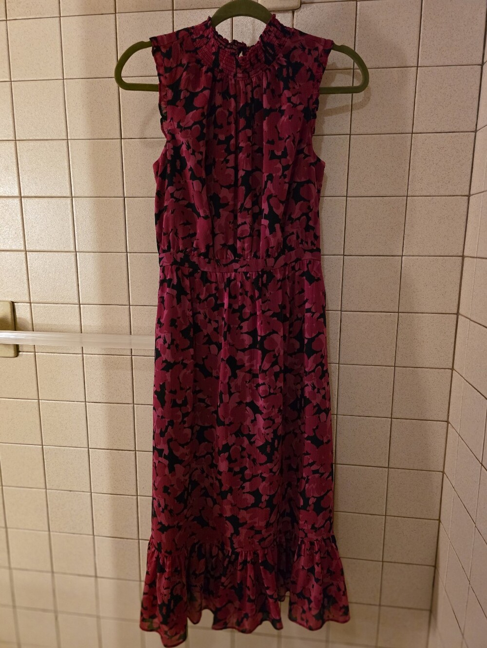 J CREW Sleeveless Floral Midi Dress in Magenta and Black. Nwt.